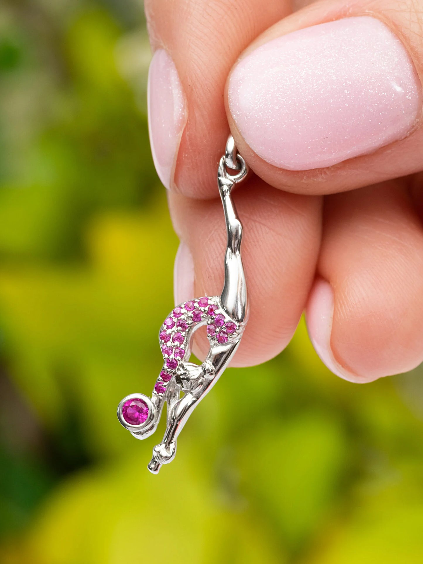 Pendentif en argent avec pierres précieuses "Champion"