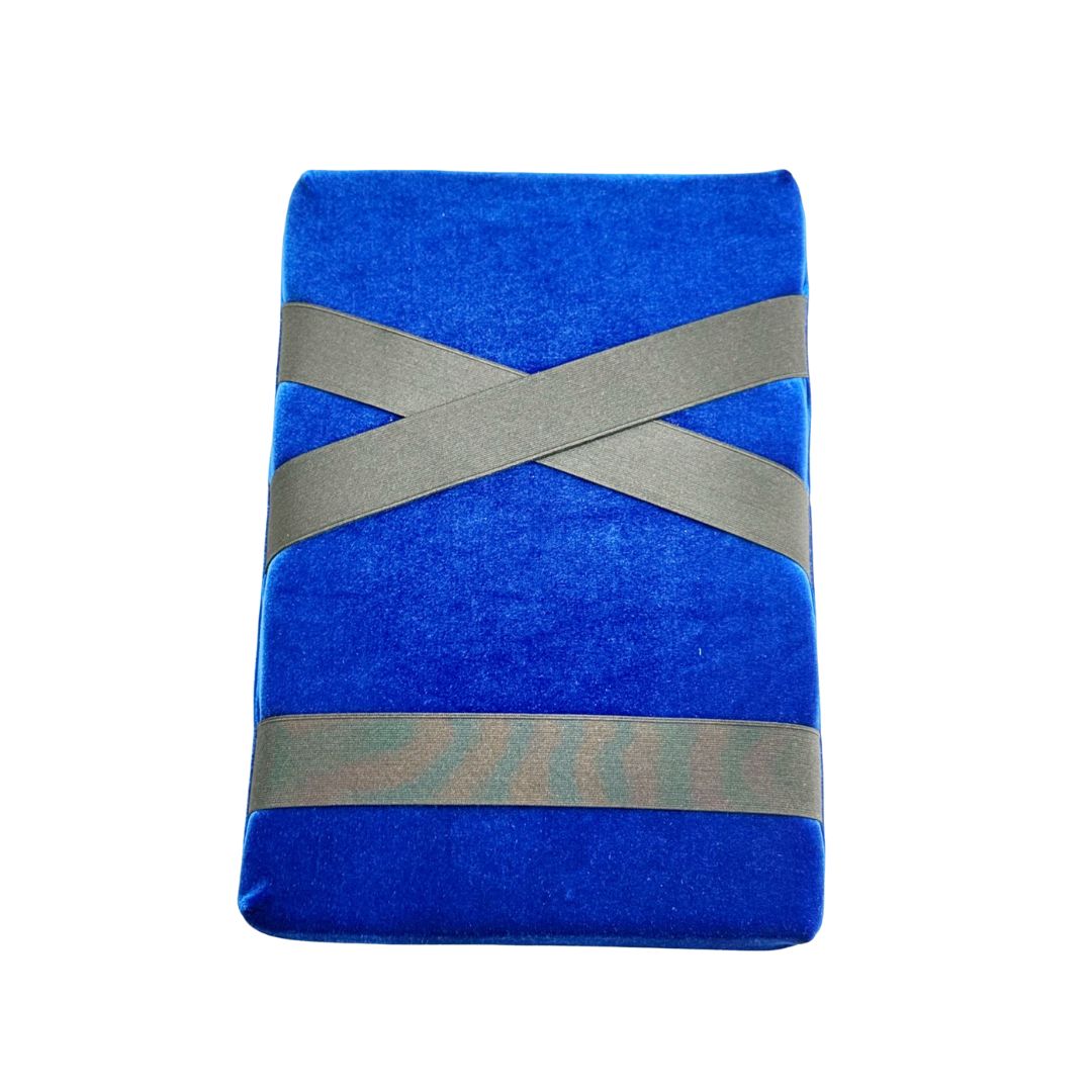Grand coussin en velours pour protéger et étirer le dos