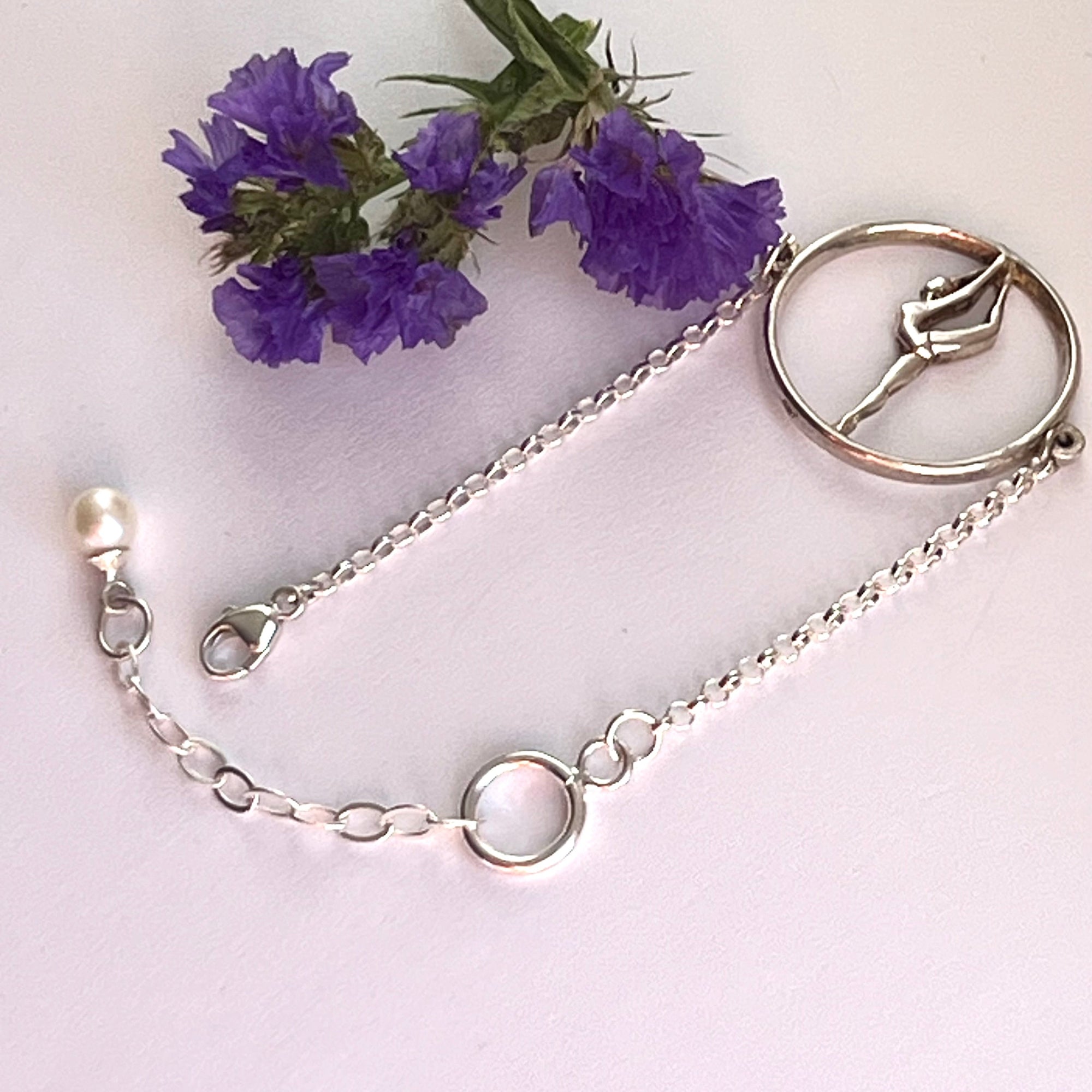 Bracelet en argent avec gymnaste