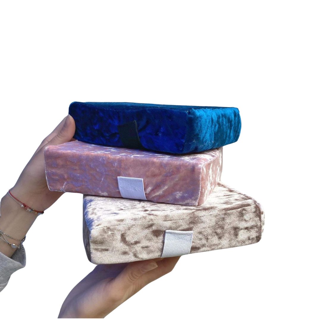 Coussin en velours pour les étirements